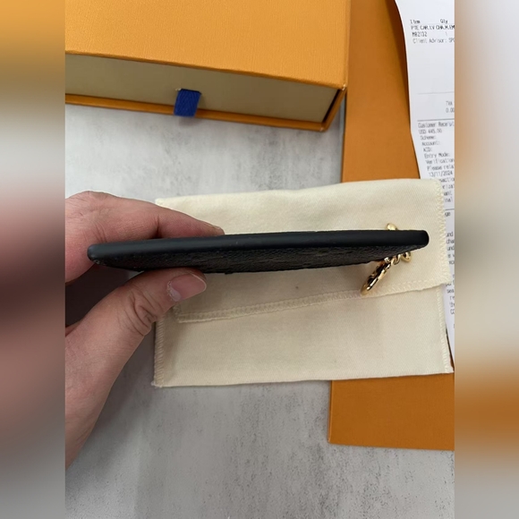 Louis Vuitton Charms Card Holder - Picture 6 of 12